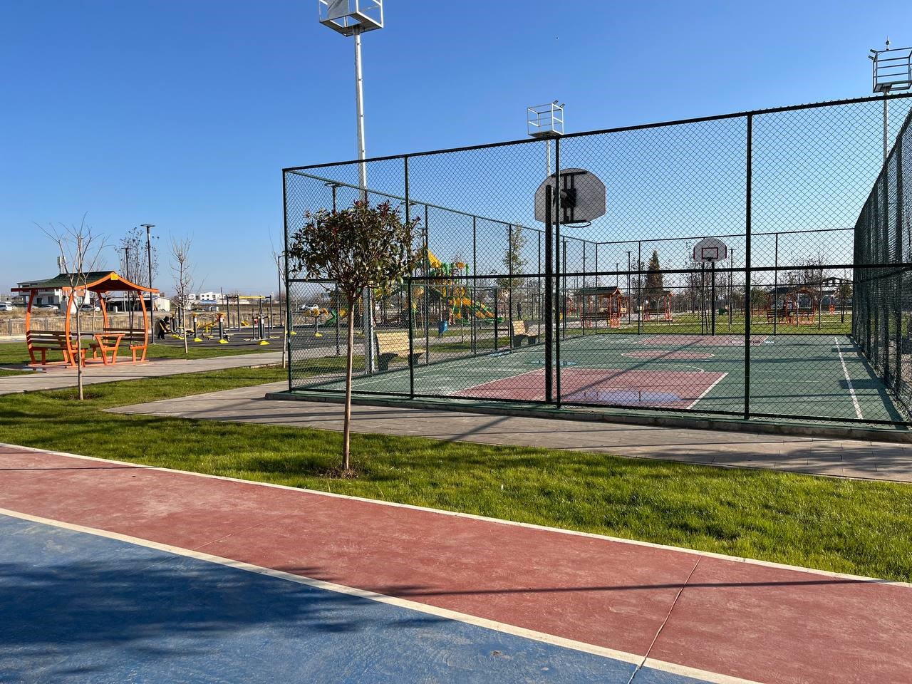 Adıyaman’da park ve bahçelerin onarımı devam ediyor