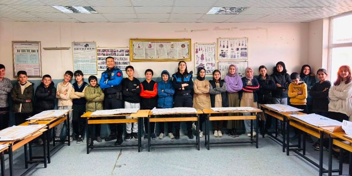 Toplum destekli polis ekiplerinden &ouml;ğrencilere ziyaret
