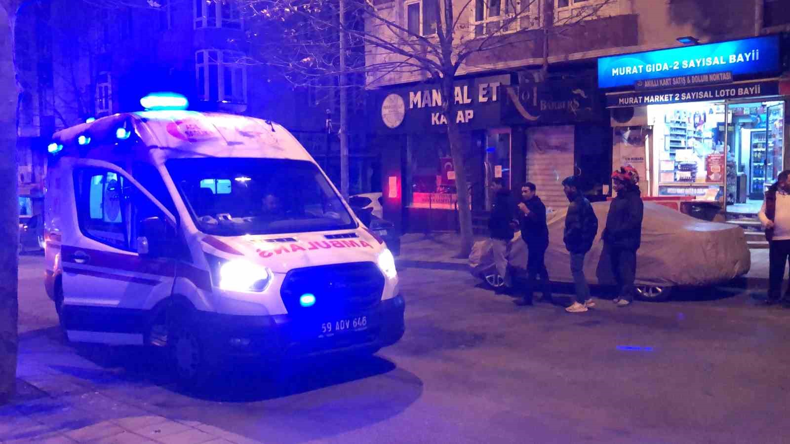 Kediye &ccedil;arpmamak i&ccedil;in manevra yapan s&uuml;r&uuml;c&uuml; kaza yaptı
