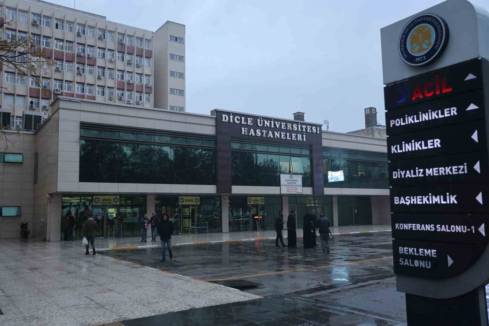 Diyarbakır’da köpek saldırısına uğrayan çocuğun bacağına platin takıldı
