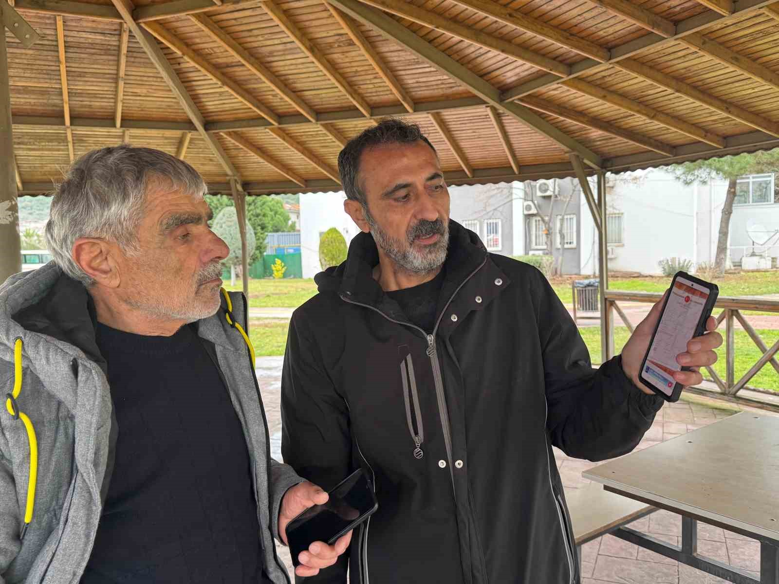 Tatlı dille dolandırıldıklarını iddia edip, soluğu adliyede aldılar
