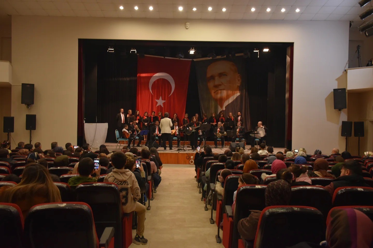 S&ouml;ğ&uuml;t&rsquo;te Cumhuriyetin 101&rsquo;nci yılına &ouml;zel konser
