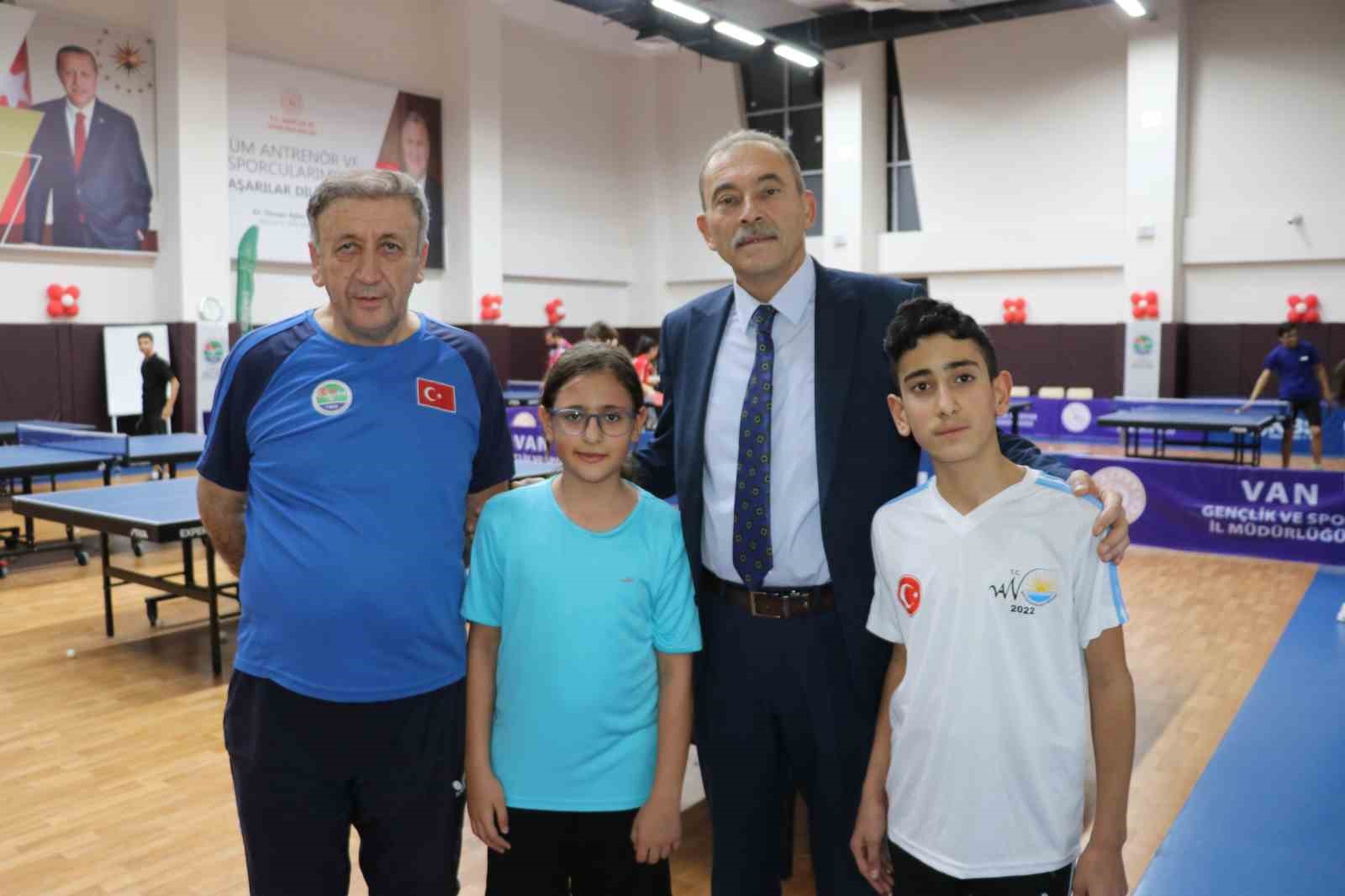 Vanlı sporcular milli takım için hazırlanıyorlar
