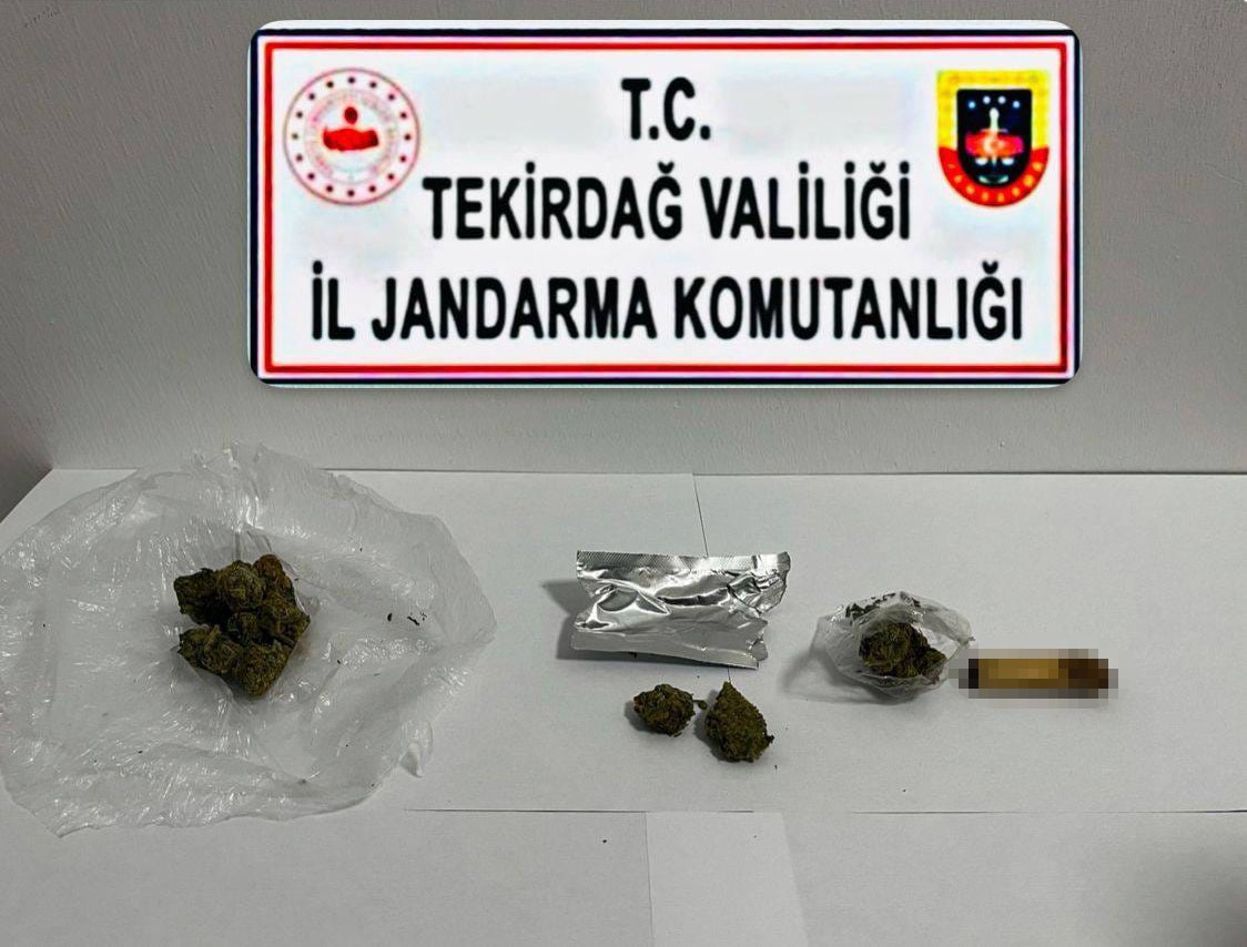 Tekirdağ’da uyuşturucu ve silah ele geçirildi
