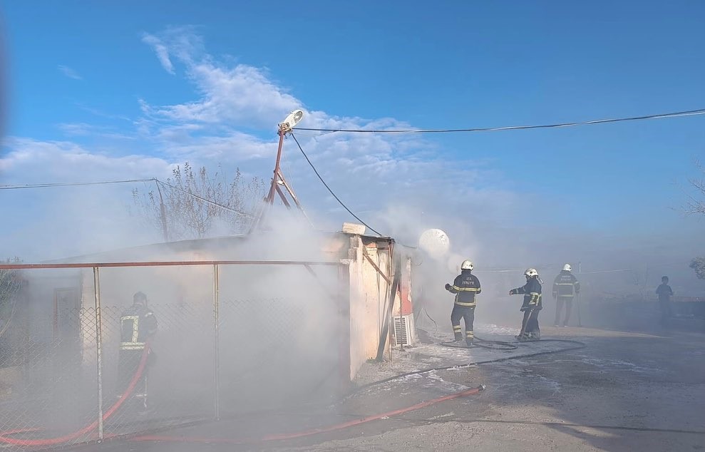 İskenderun’da tavuk çiftliğinde yangın