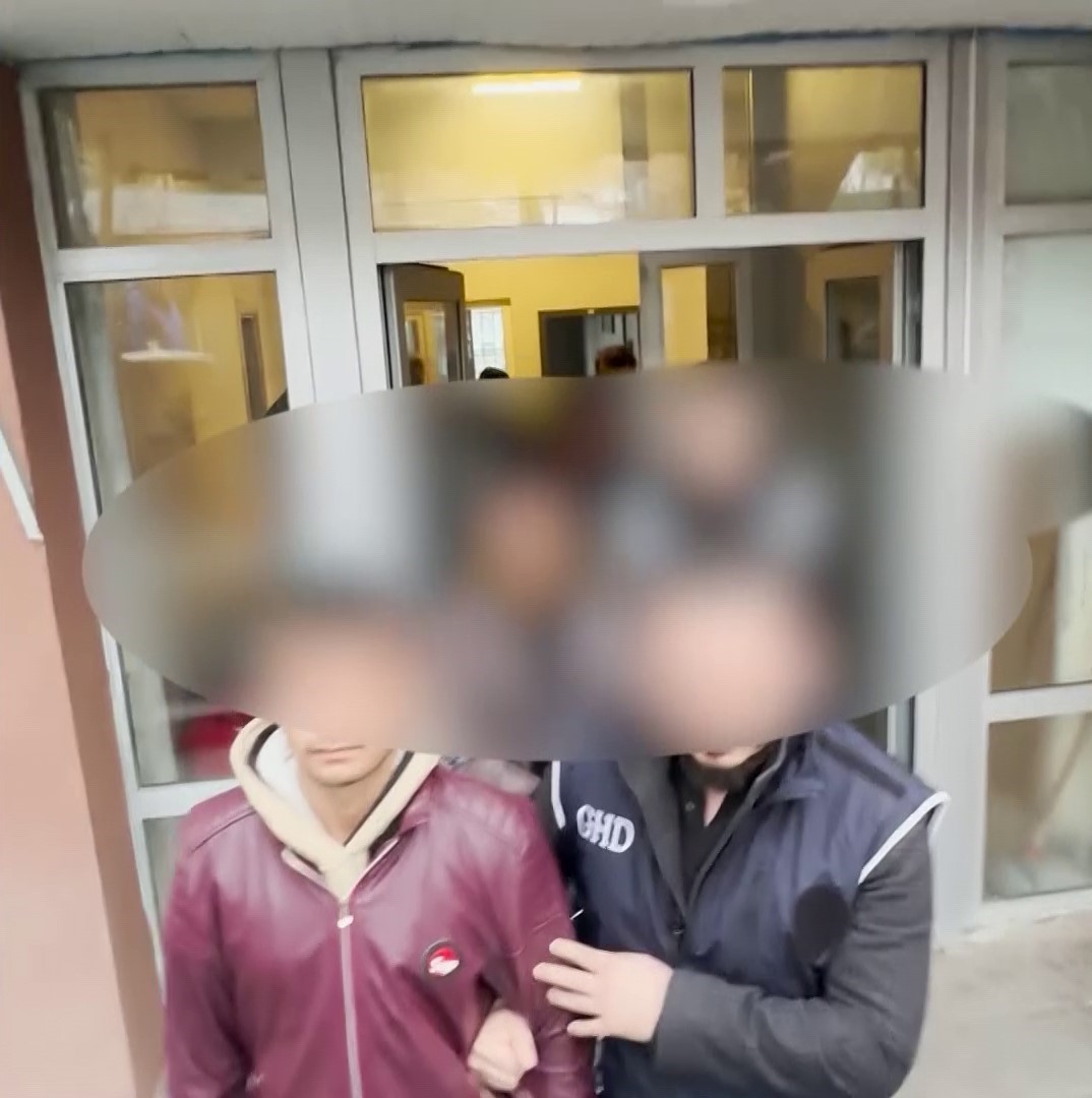 İki göçmen kaçakçısı tutuklandı