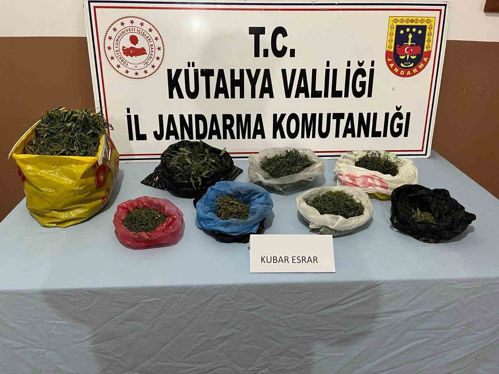 Kütahya’da jandarmadan uyuşturucu operasyonu