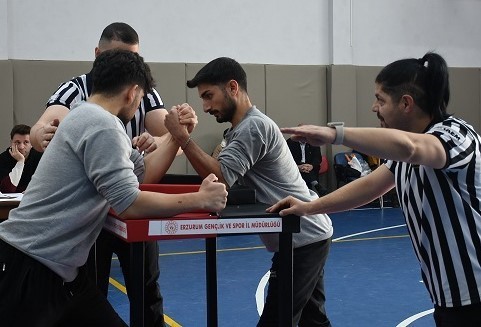 Erzurum’da bilekler yarıştı
