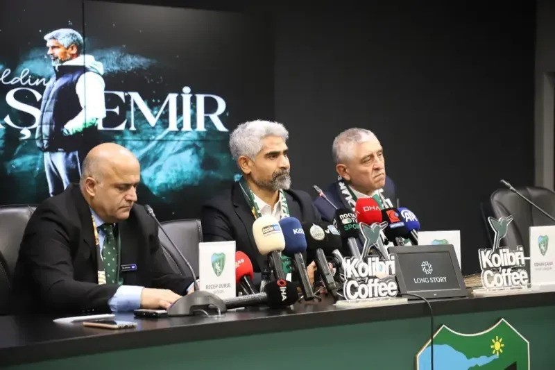 İsmet Taşdemir: "Kocaelispor i&ccedil;in birlikte savaşacağız"
