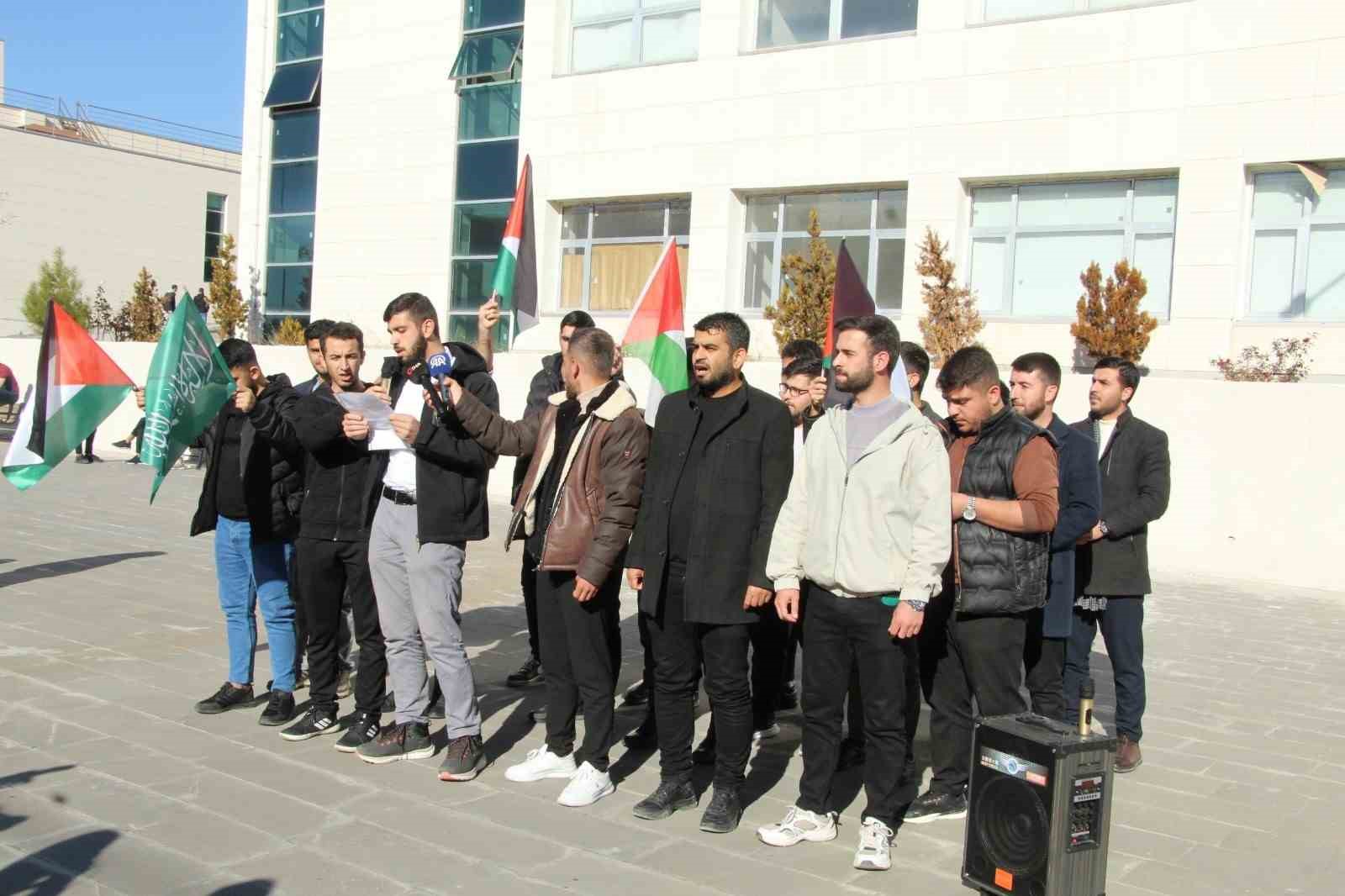 Şırnak’ta üniversite öğrencileri İsrail’i protesto etti