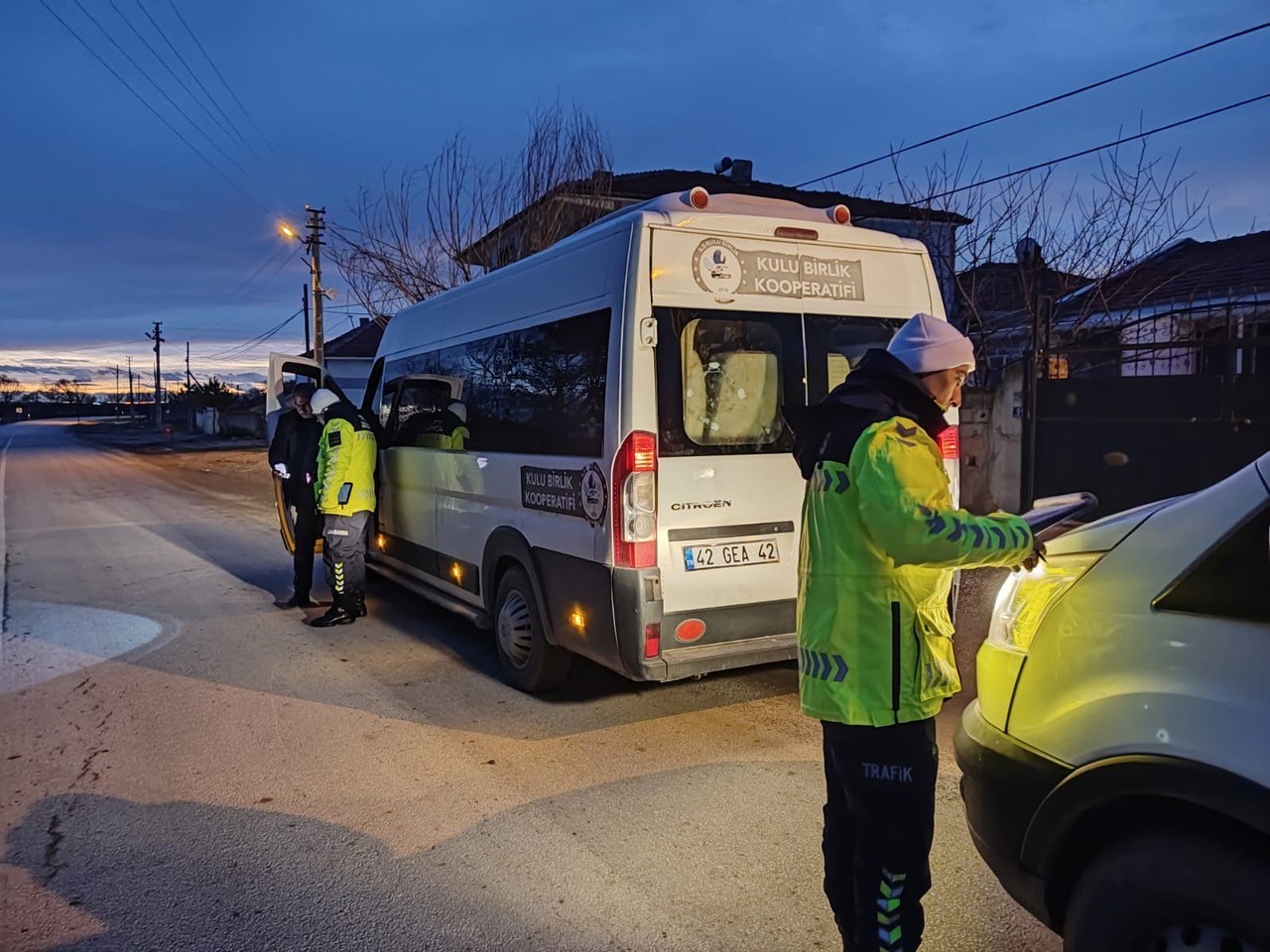 Kulu’da okul servisleri denetlendi