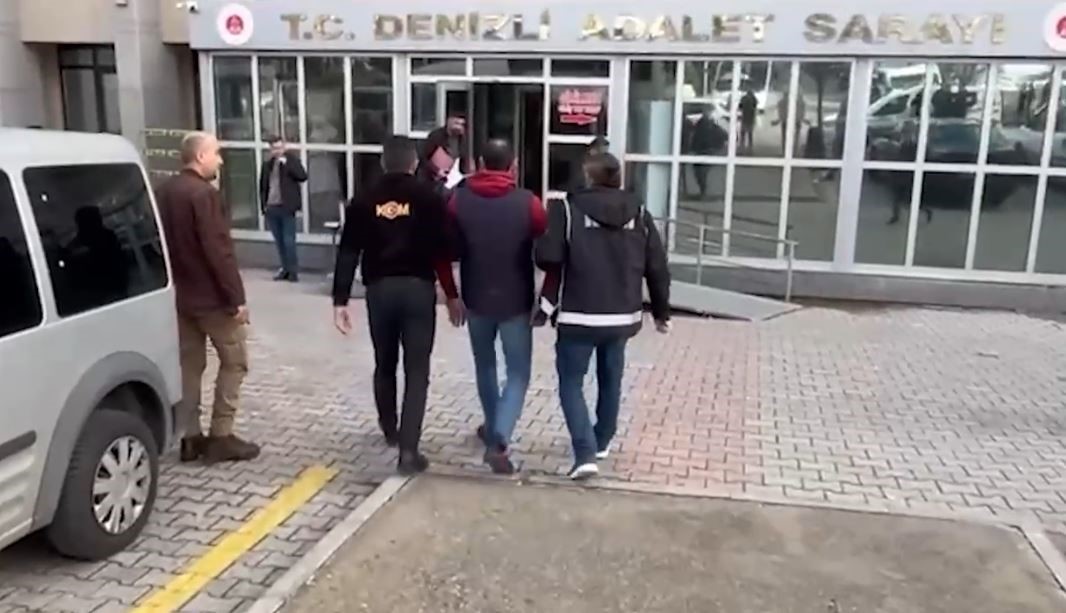 Denizli’de yılbaşı öncesi 1 ton kaçak etil alkol ele geçirildi
