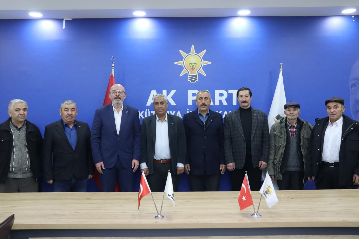 K&uuml;tahya&rsquo;da AK Parti&rsquo;ye 60 yeni &uuml;ye
