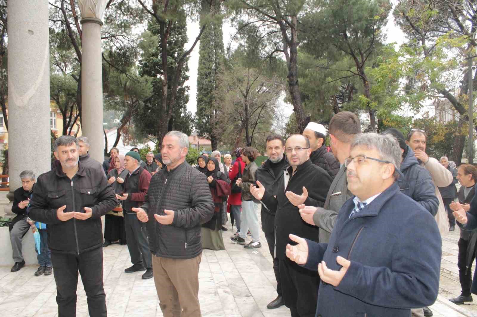 Aydınlı umreciler kutsal topraklara uğurlandı
