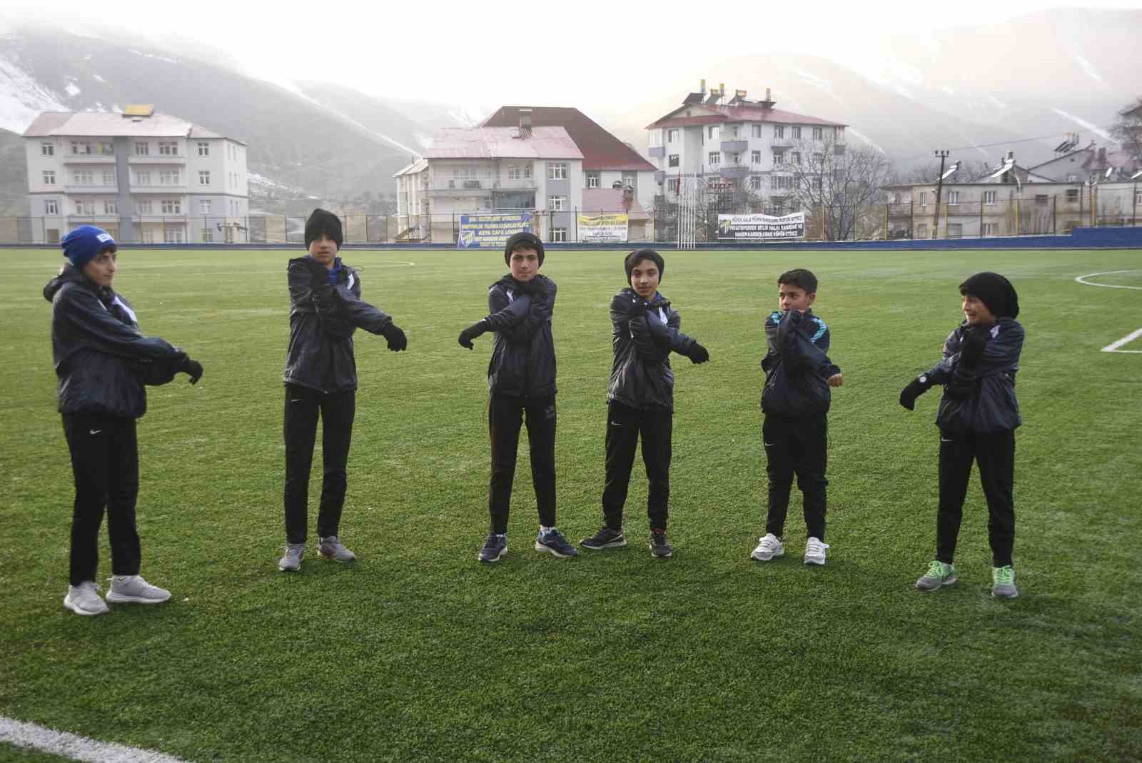 Bitlisli atletler Türkiye şampiyonu olmak istiyor
