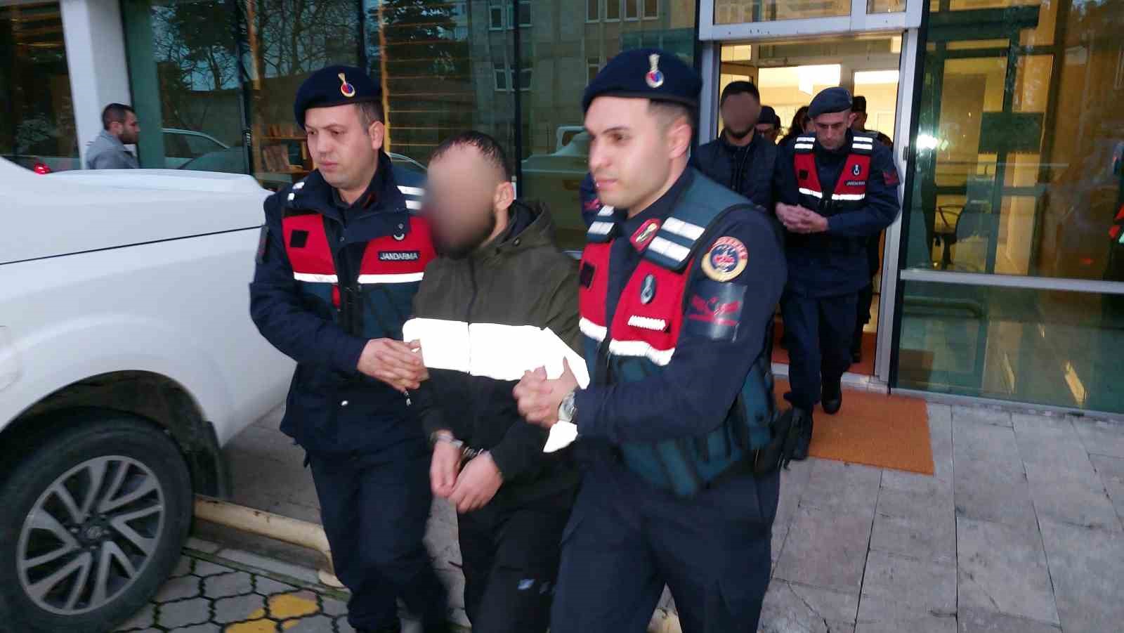 Samsun merkezli 2 ilde DEAŞ operasyonu: 4 tutuklama