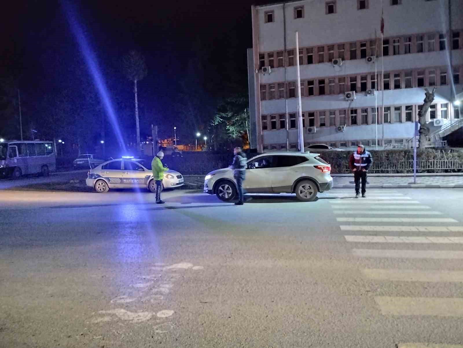 Zile&rsquo;de yılbaşı &ouml;ncesi sıkı denetim
