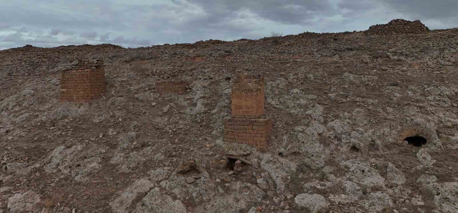 Asırlık güvercinlikler ilk günkü gibi korunuyor