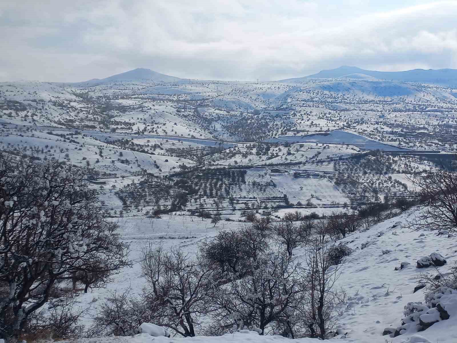 Malatya’da, kar etkili oluyor