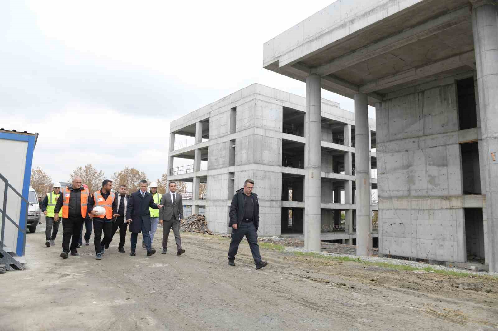 250 bin öğrenci ve ailelerine müjde: Esenyurt’un okul sorunu çözülecek