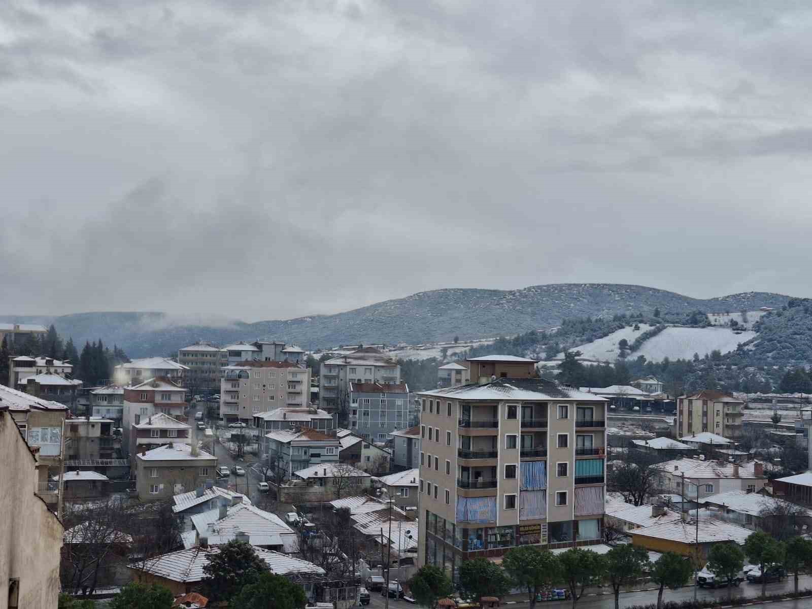 Kale beyaza büründü
