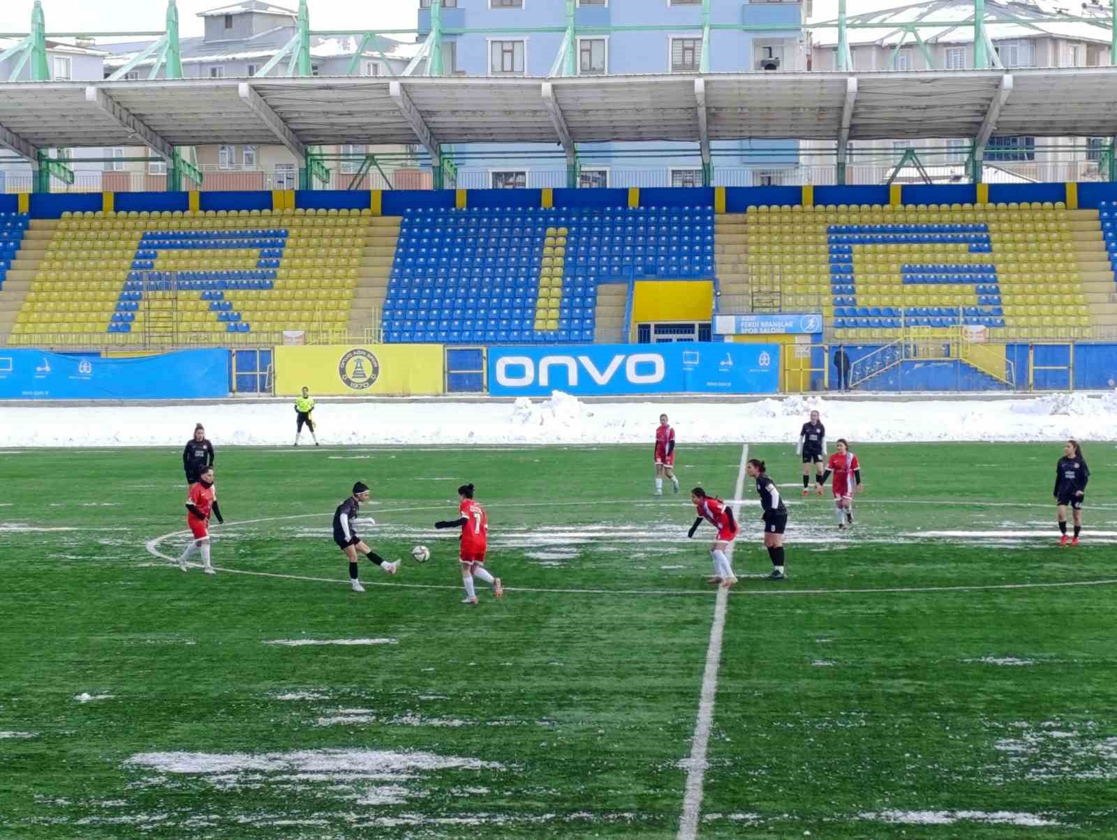 Ağrı Aile ve Sosyal Politikalar Gençlik ve Spor, Kayseri Kılıçaslan Yıldızspor’u 1-0 mağlup etti
