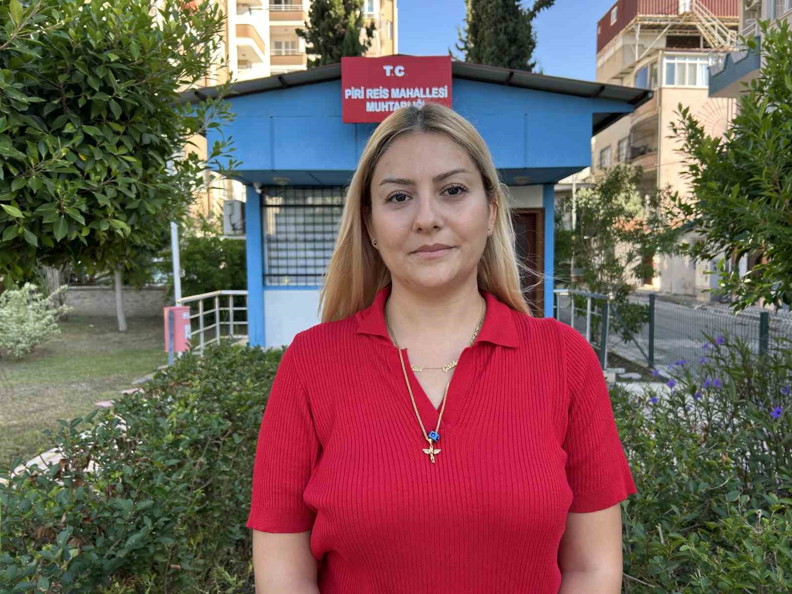 Kadın muhtardan &ouml;rnek davranış: Atık yağları ev ev dolaşarak topluyor

