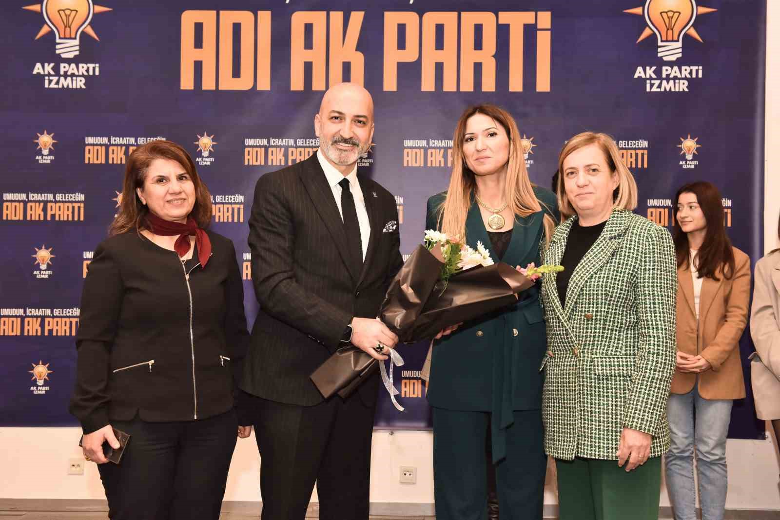 AK Parti’nin düzenlediği ’Aile Sempozyumu’na büyük ilgi
