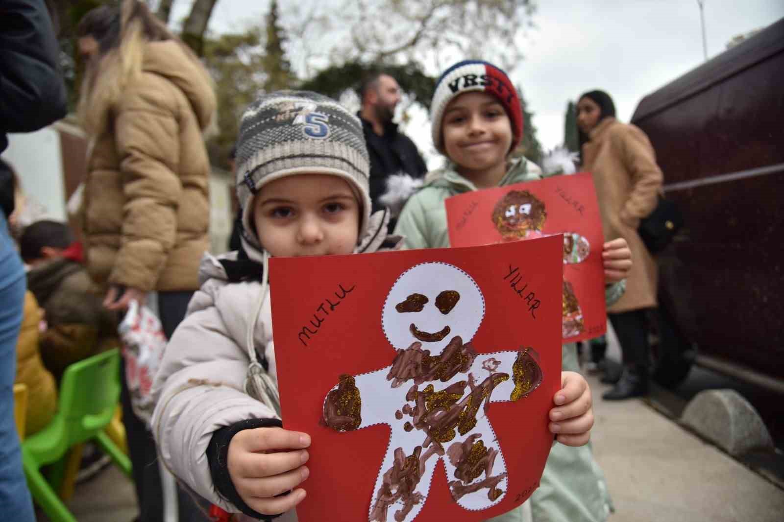 &Ccedil;ocuklar Sanat Sokağı&rsquo;nda g&ouml;n&uuml;llerince eğlendi
