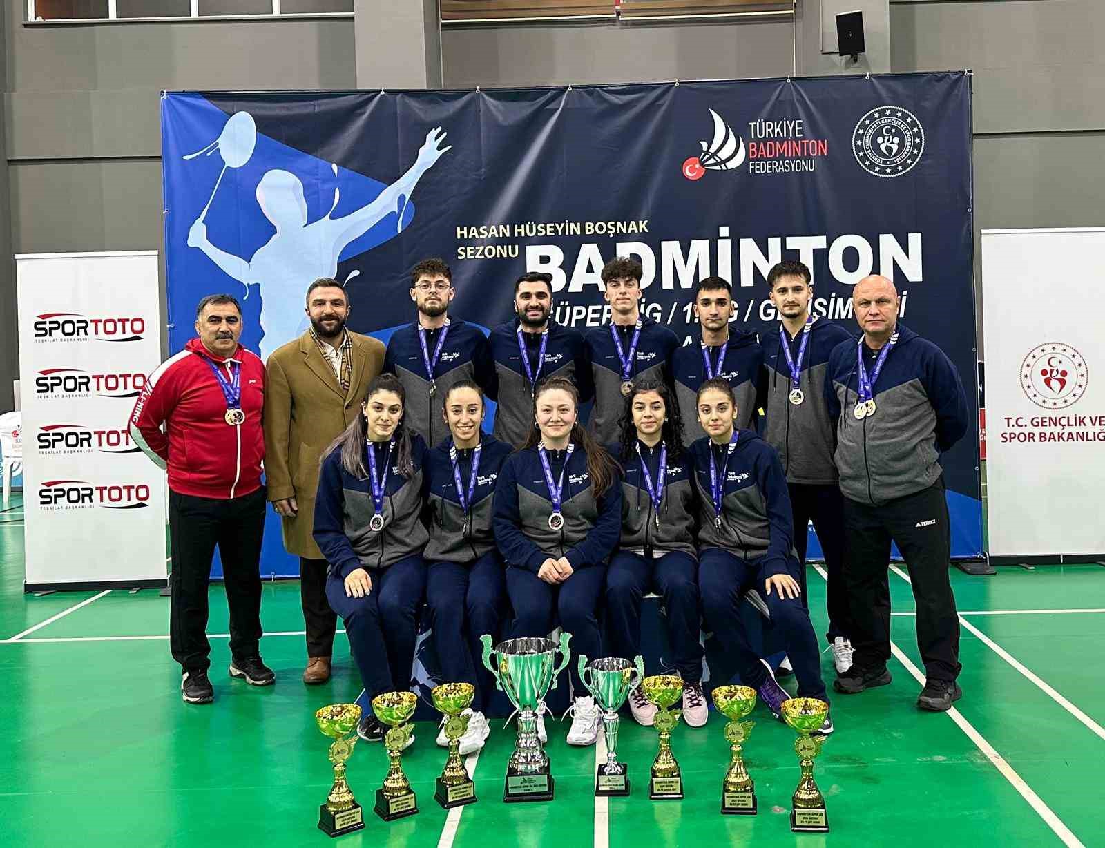 Türkiye Badminton Federasyonu Süper Ligine Erzincan Kulüpleri damga vurdu