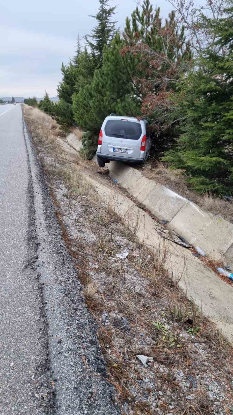 Afyonkarahisar’da trafik kazası, 2 yaralı