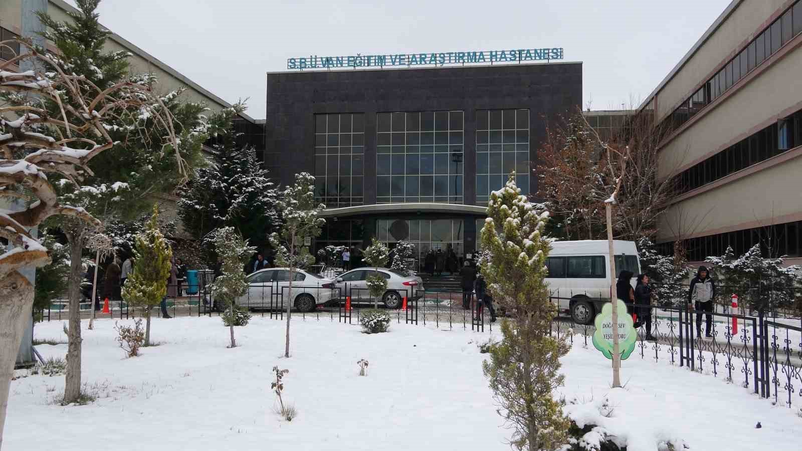 Van&rsquo;da hastane yoğunluğunu azaltacak yeni sistem hayata ge&ccedil;iyor
