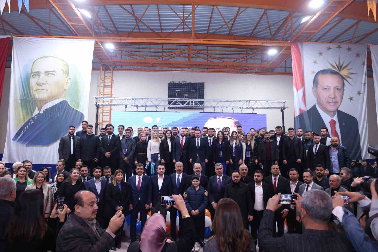 Ak Parti Hatay gençlik kolları Behçet Akın’la yola devam dedi