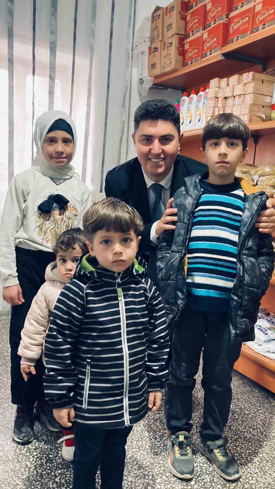 İhtiyaç sahibi 7 binden fazla aileye bakan "Ensar Ağabey"in hikayesi