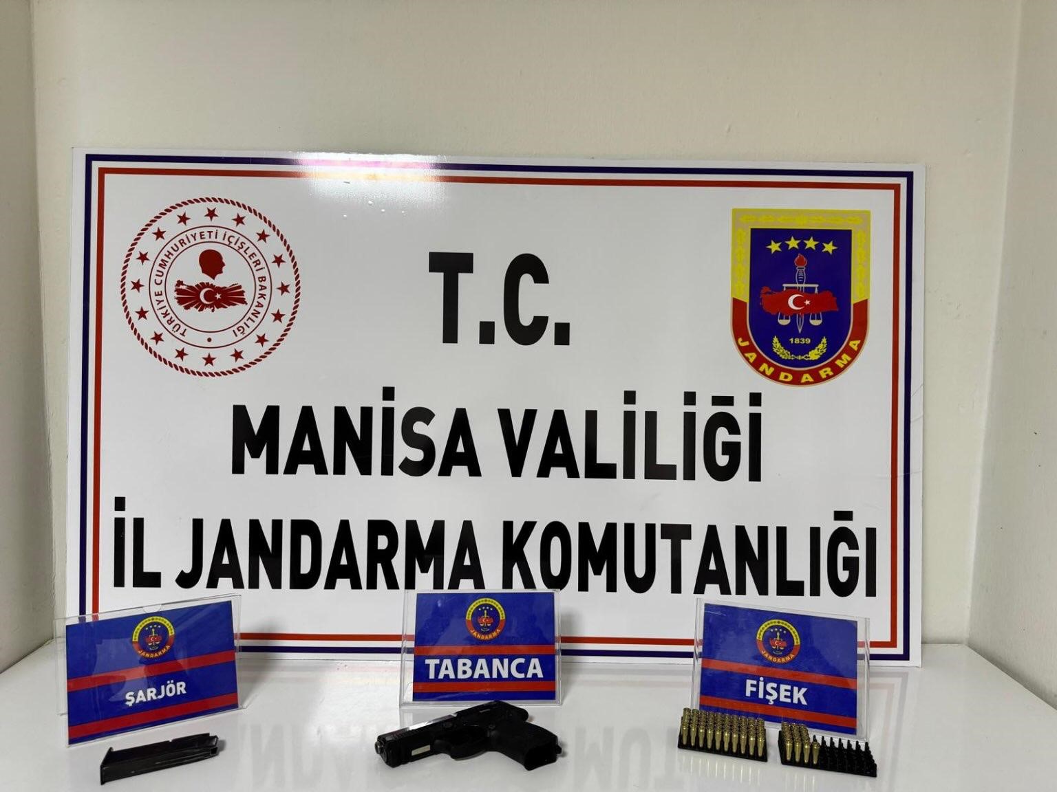 Manisa&rsquo;da havaya ateş a&ccedil;an maganda yakalandı
