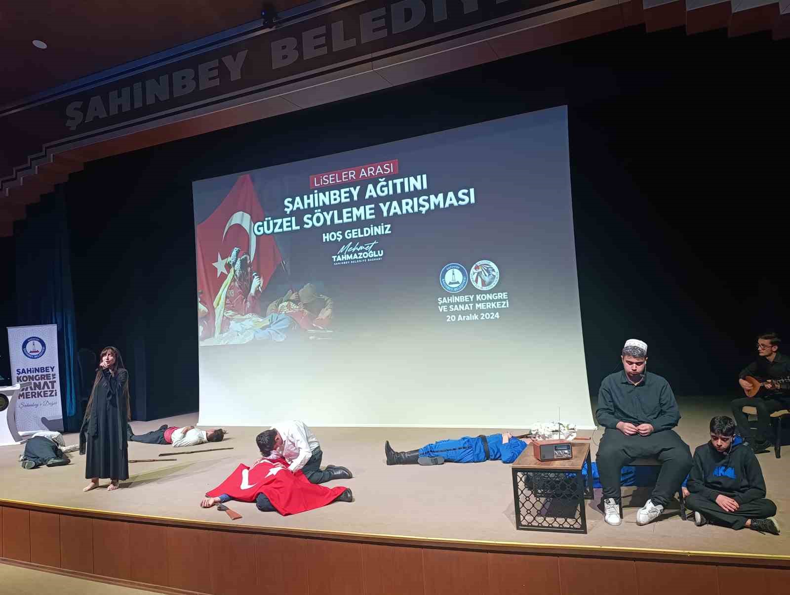Şahinbey&rsquo;li gen&ccedil;ler Şahinbey&rsquo;i ağıtla anlattı
