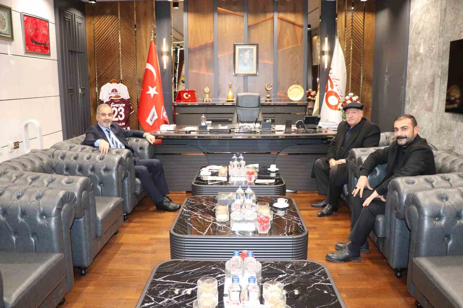 Başkan Alan, “Sebze halinin sorunları çözülecek”