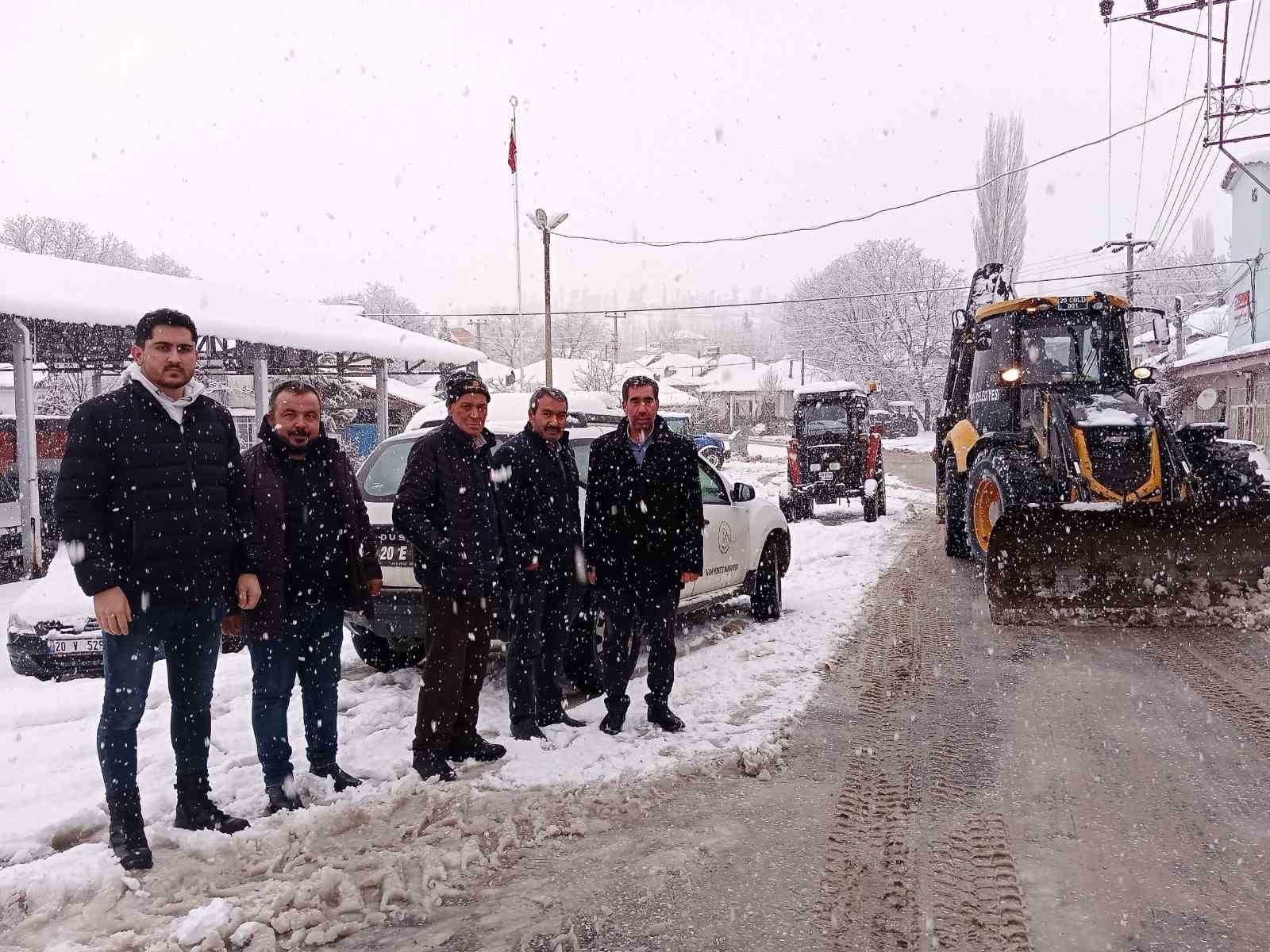 &Ccedil;ameli Belediyesi kar n&ouml;betinde
