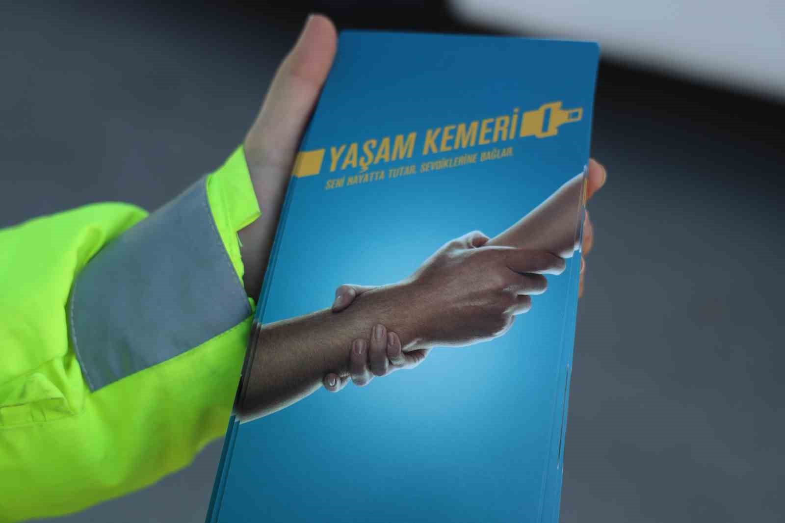 Adana&rsquo;da yolcu otob&uuml;sleri denetlendi
