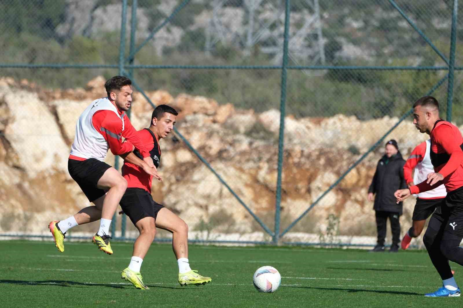 Atakaş Hatayspor, Fenerbahçe maçının hazırlıklarını sürdürdü
