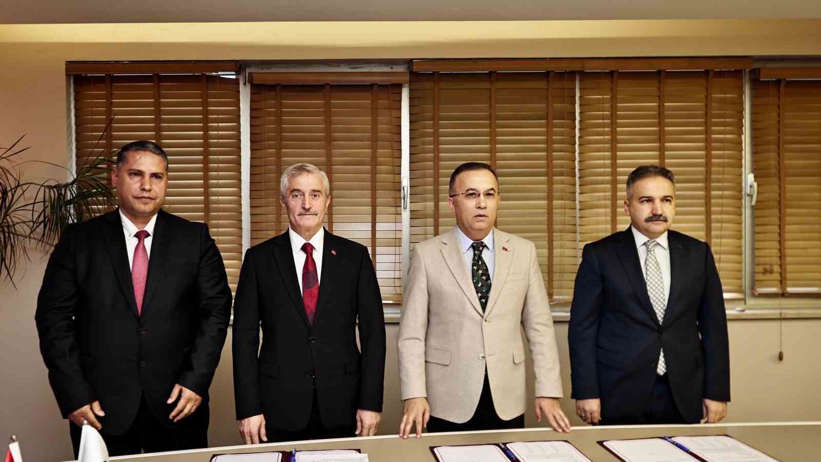 Gaziantep&rsquo;te &ccedil;ift&ccedil;ilere 7 bin ton yem desteği i&ccedil;in protokol imzalandı
