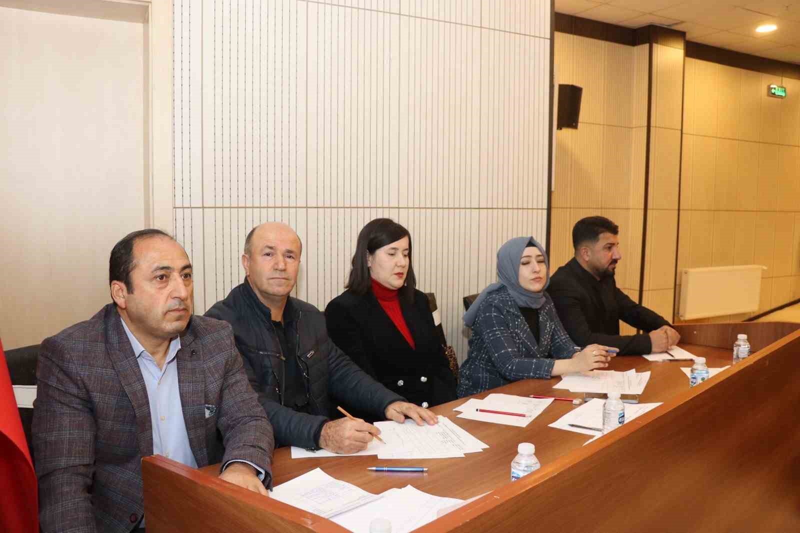 İstiklal Marşı&rsquo;nı en iyi okumak i&ccedil;in yarıştılar
