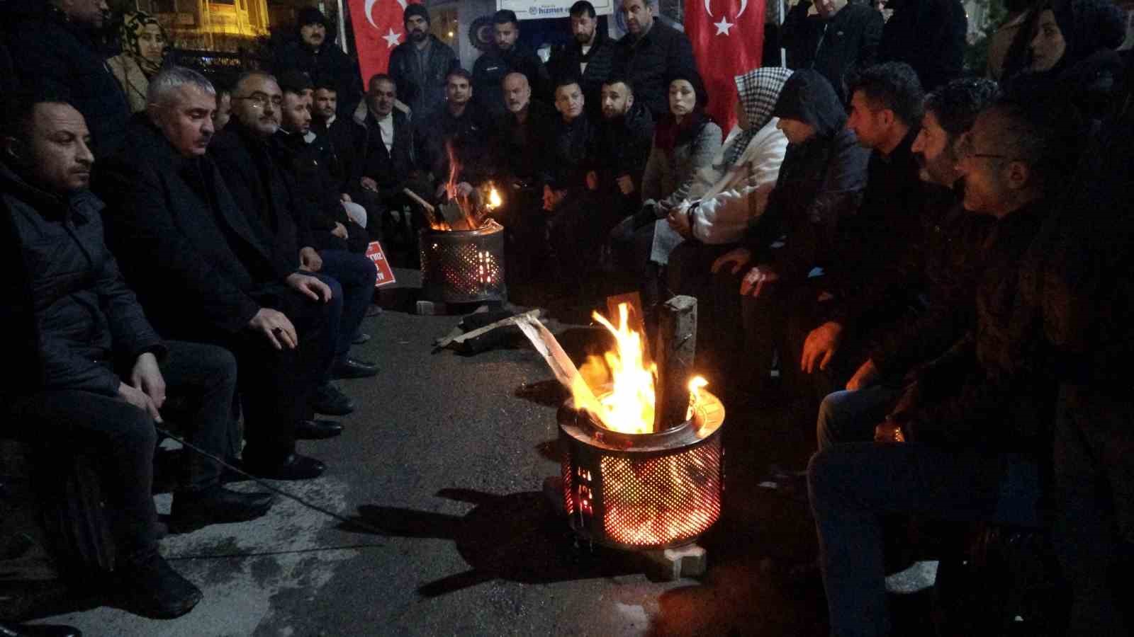Van&rsquo;daki belediyelerden işten &ccedil;ıkarılanlar yeni yıla işsiz girdi
