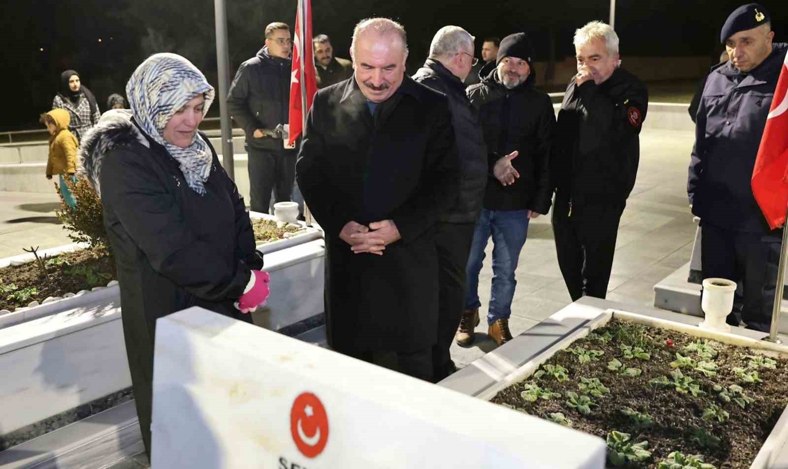 Çorum’da yılbaşı gecesi şehitler unutulmadı