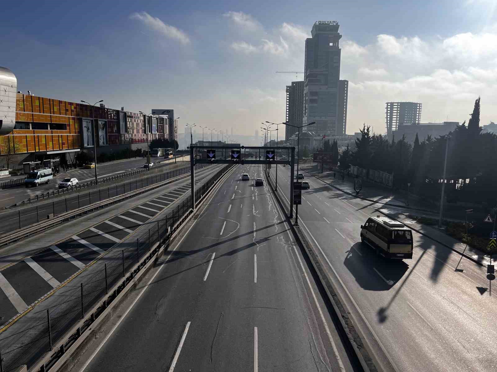 İstanbul yeni yılı trafiksiz karşıladı