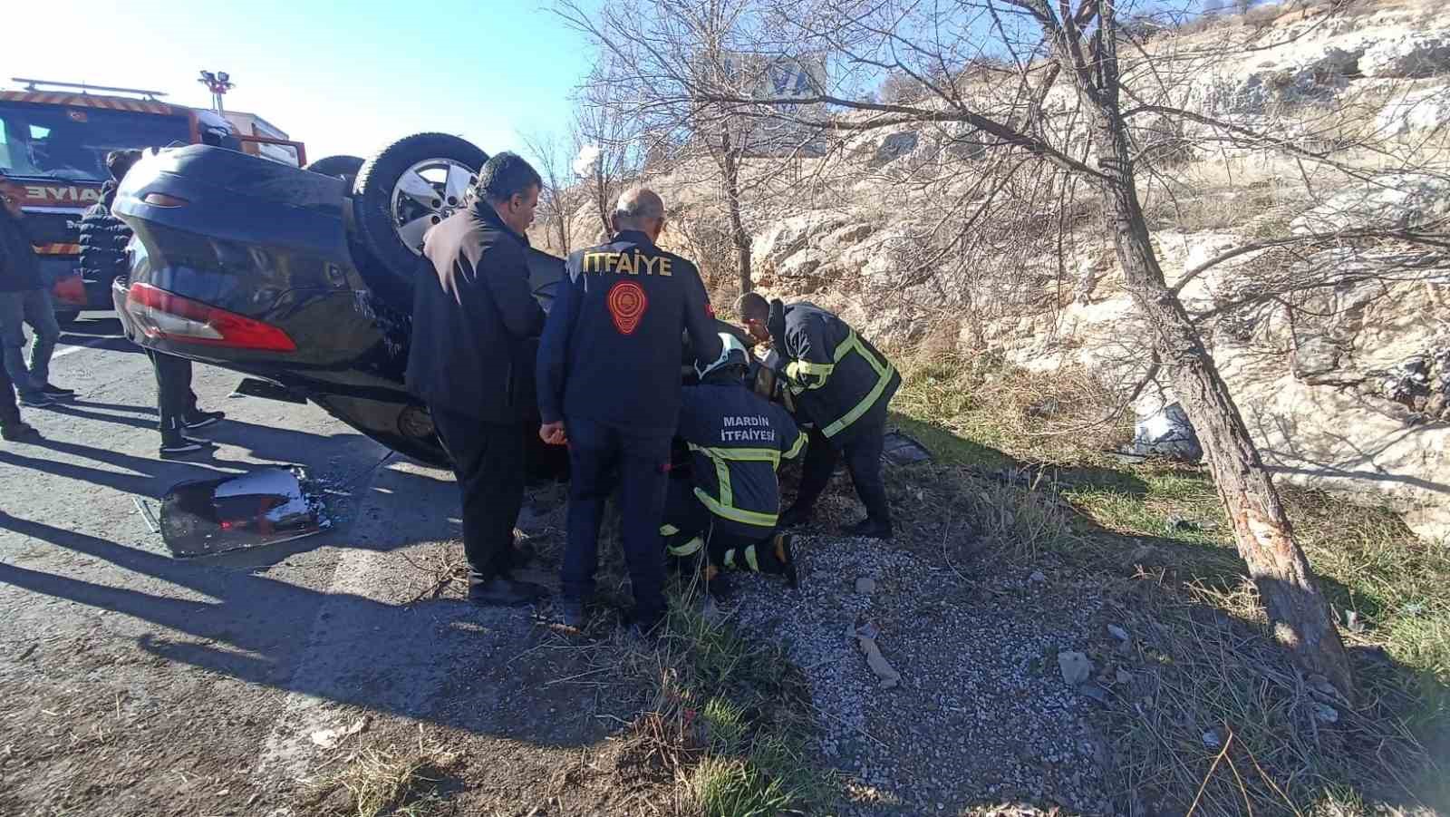 Mardinde otomobil takla attı
