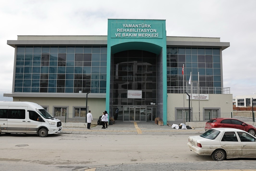 K&uuml;tahya&rsquo;da atıl bina yeniden değerlendiriliyor
