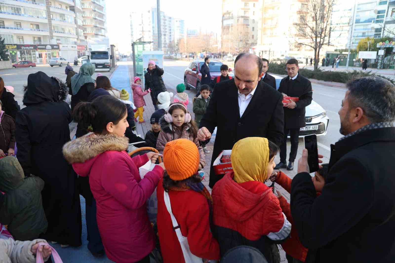 Başkan Altay çocukların Şivlilik coşkusuna ortak oldu
