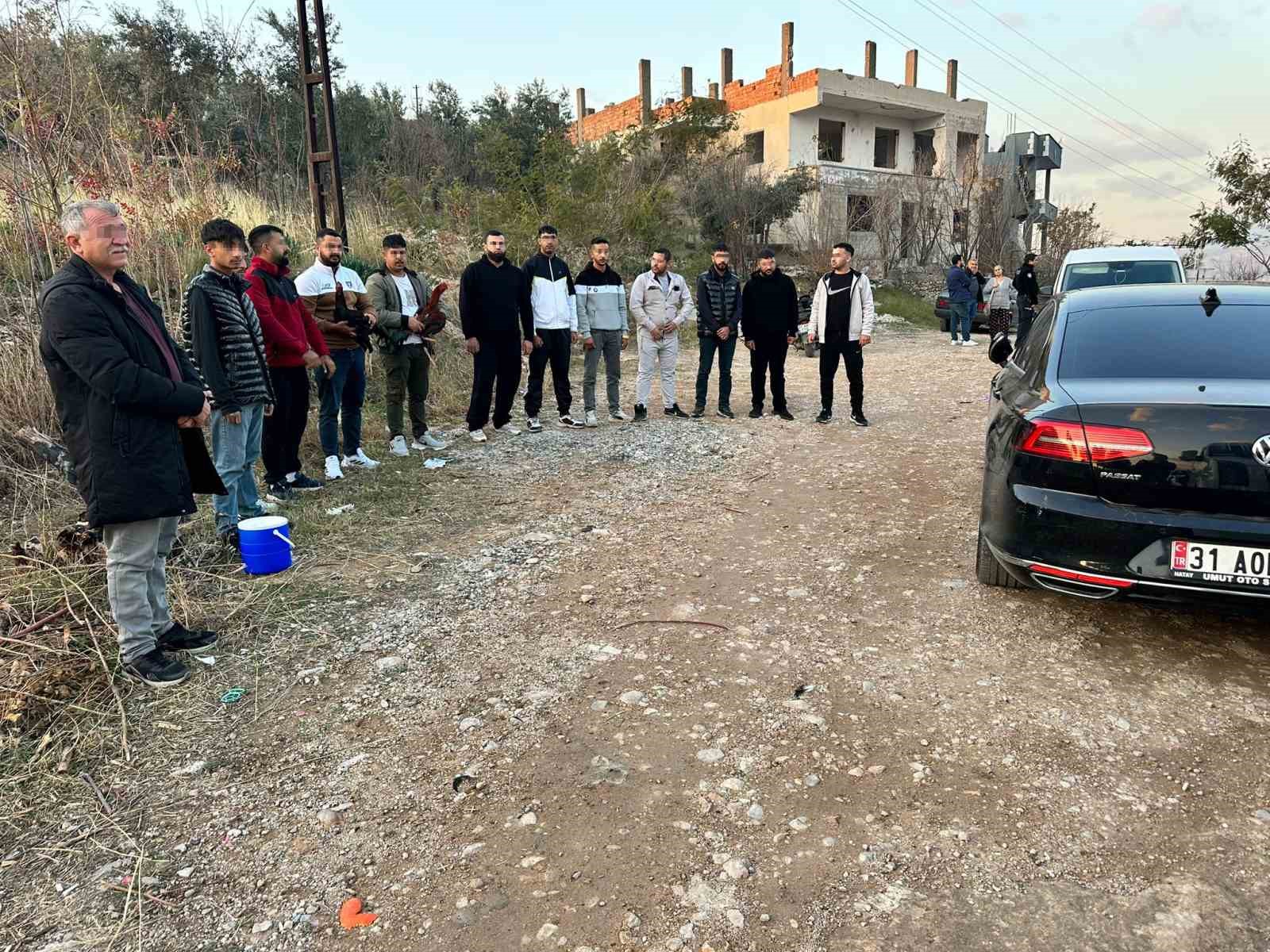 Hatay&rsquo;da horoz d&ouml;v&uuml;ş&uuml; baskını: 14 kişiye 41 bin 350 lira ceza
