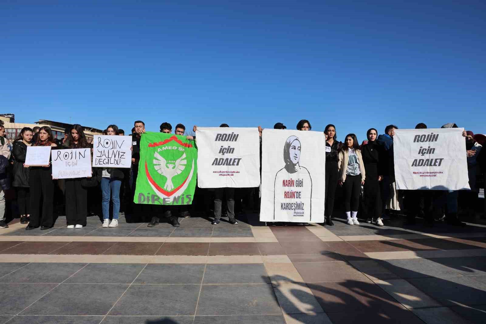 Diyarbakır’da üniversite öğrencileri ve Rojin Kabaiş’in babası “adalet” çağrısında bulundu